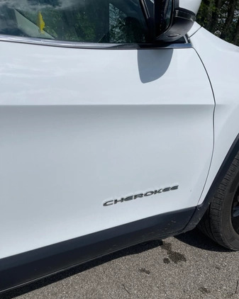 Jeep Cherokee cena 88900 przebieg: 46000, rok produkcji 2021 z Łapy małe 742